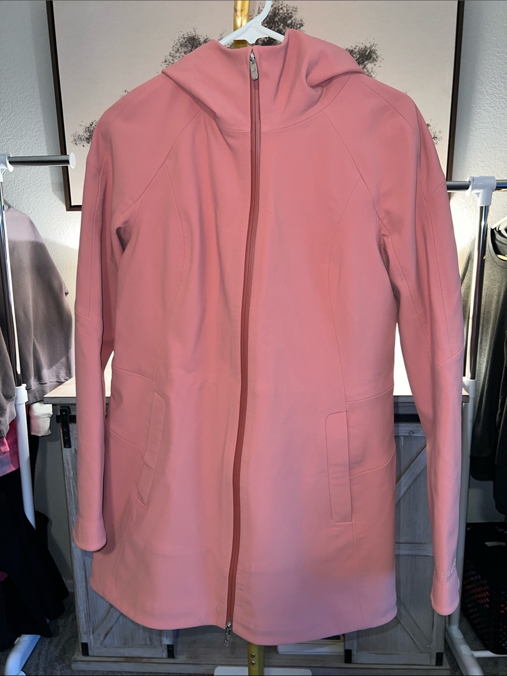 Lululemon RepelShell Rain Jacket Women’s Size 8- EUC!